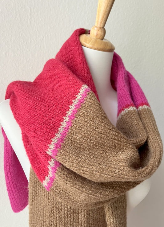 Gestreifter Alpaka Schal Damen mit Blockstreifen – weich, warm & handgefertigt aus Alpaka & Seide