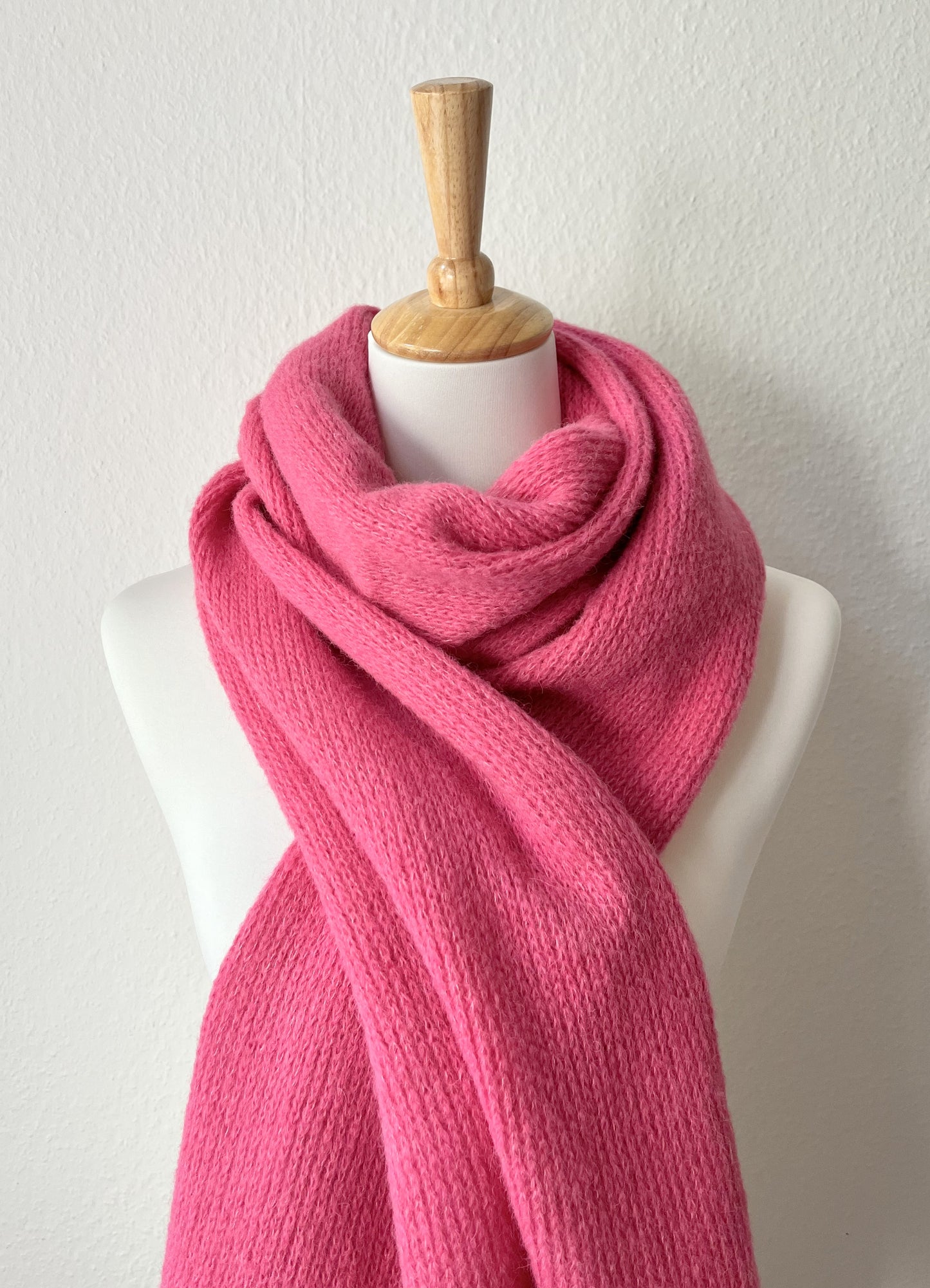 Pinker Alpaka Schal Damen - handgefertigte aus Alpaka & Seide - warm & weich