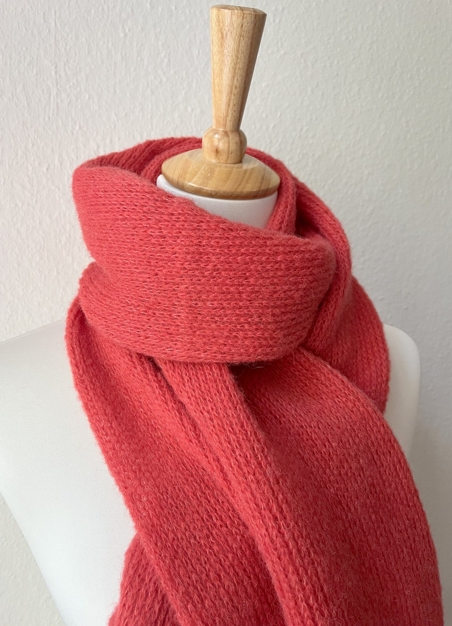 Koralle Alpaka Schal Damen - handgefertigt aus Alpaka & Seide - warm & weich