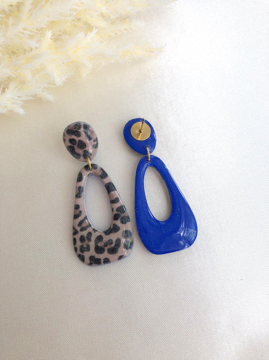 Polymerton Ohrringe LEO Rückseite royalblau