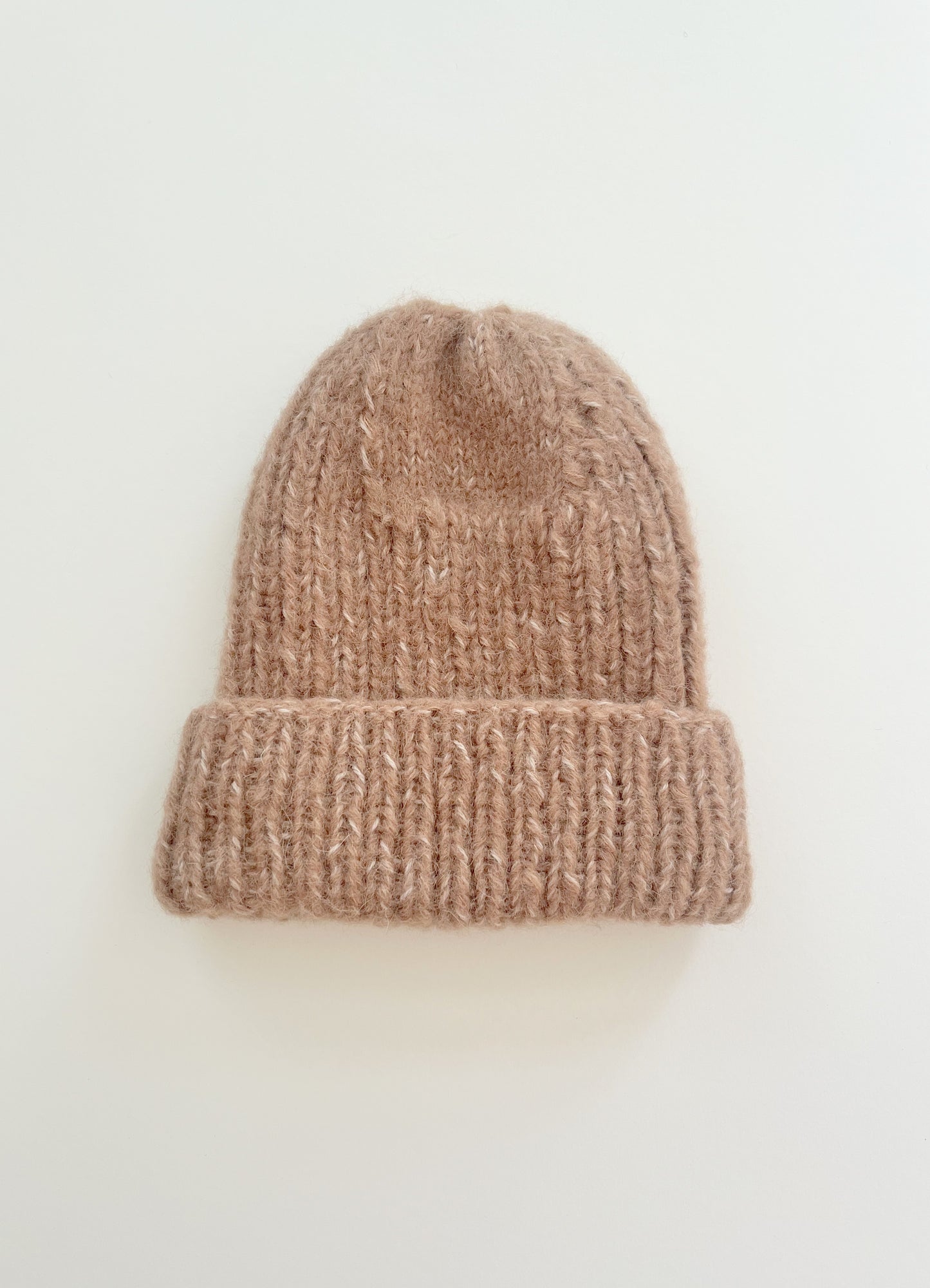 Braune Alpaka Mütze handgestrickt - weich, warm & modern