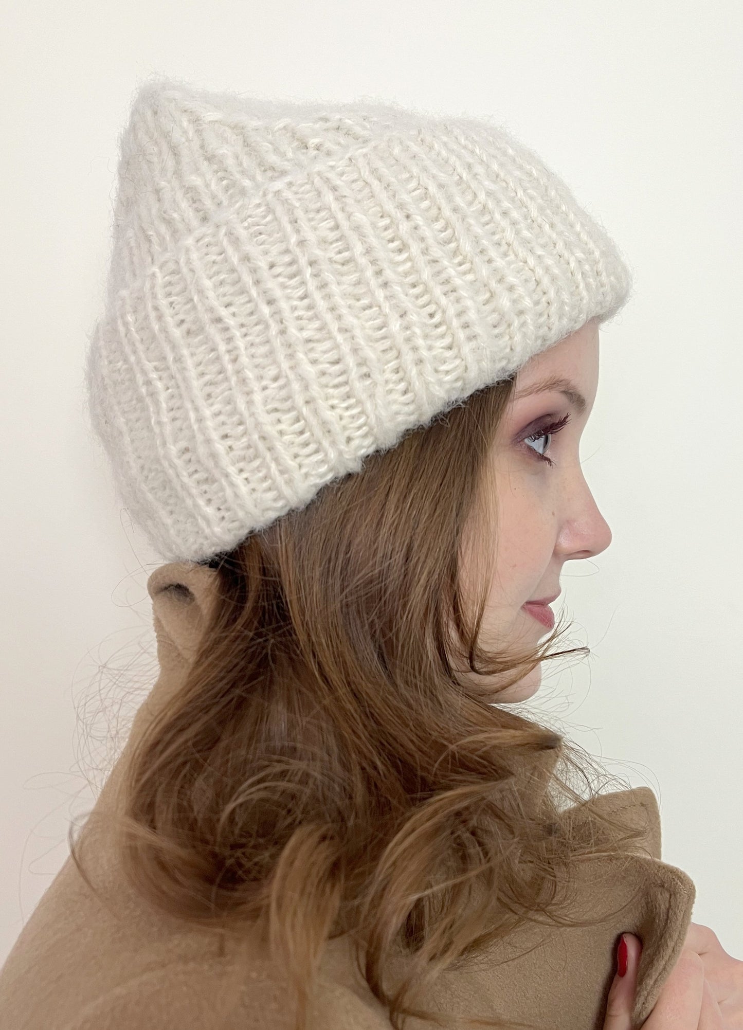 Creme weiße Alpaka Mütze handgestrickt - warm, weich & modern